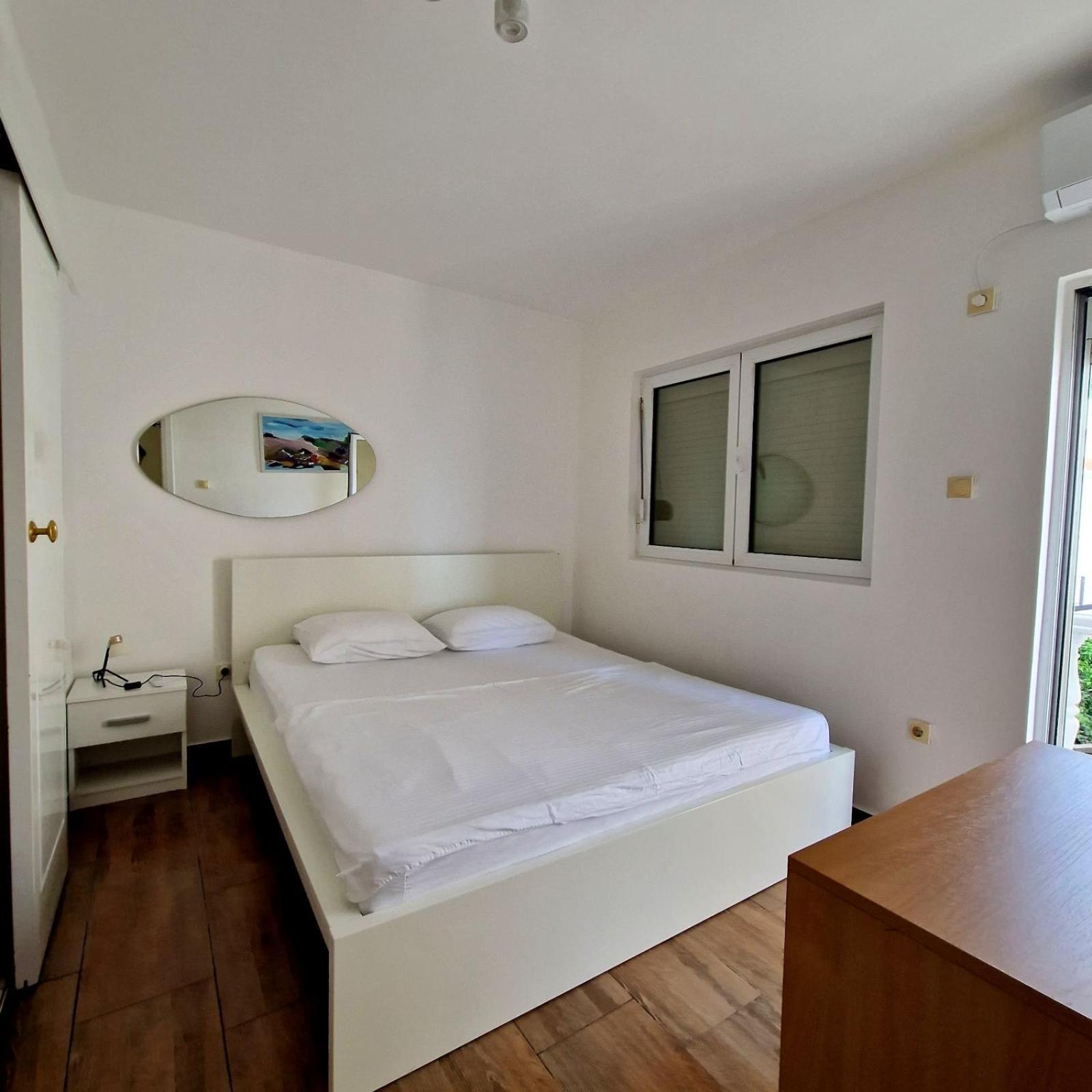 Hortus Apartments Sveti Stefan Buitenkant foto